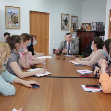 А.В. Новьюхов на встрече с журналистами национальных СМИ