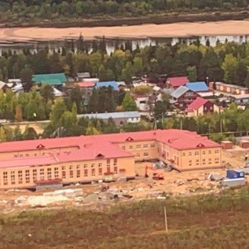 Школа в Хулимсунте Берёзовского района.