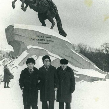 Юван с отцом и двоюродным братом. Ленинград 1981г